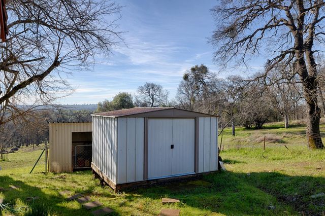 11700 Quail Rd, Auburn, CA 95602