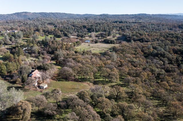 11700 Quail Rd, Auburn, CA 95602
