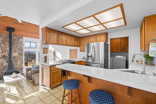 11700 Quail Rd, Auburn, CA 95602