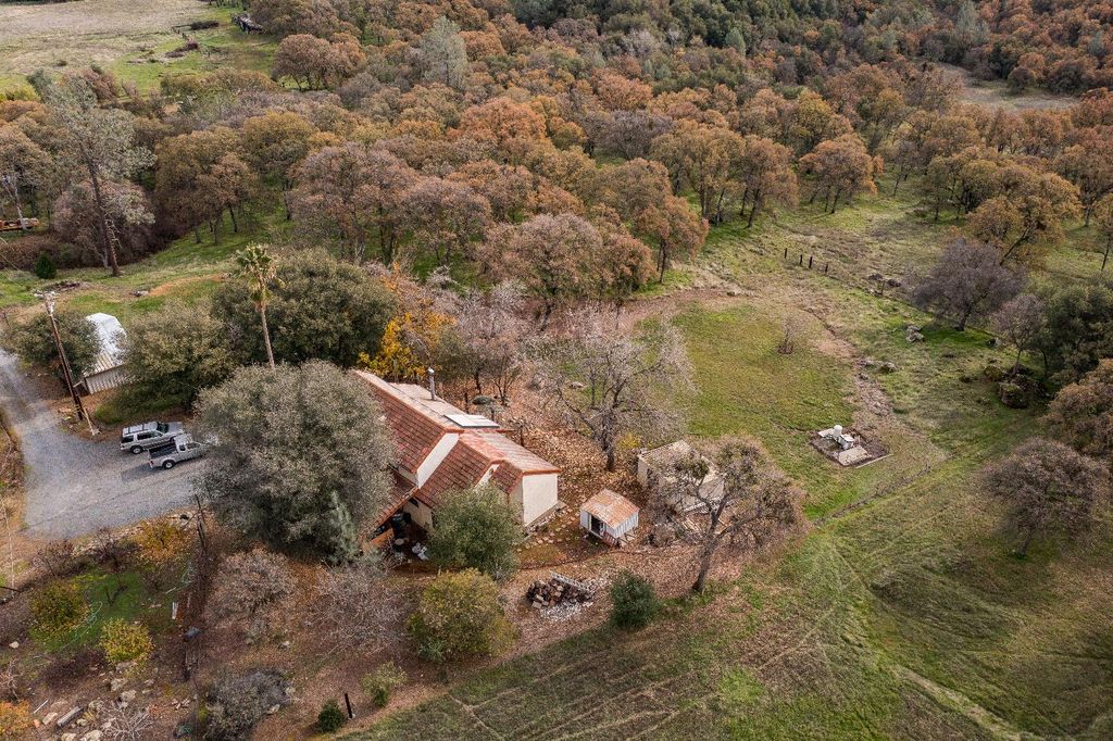 11700 Quail Rd, Auburn, CA 95602