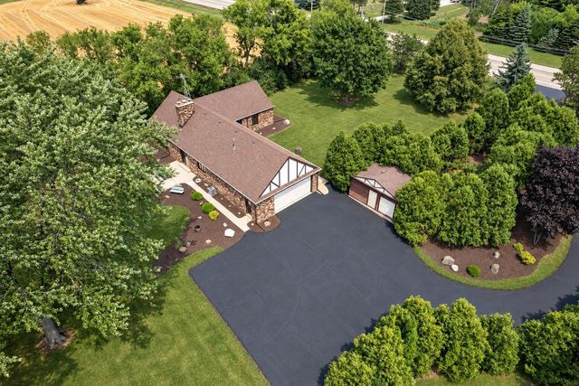 4938 Raynor AVENUE, Franksville, WI 53126