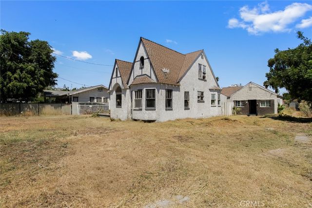 6824 Tyrone, Van Nuys, CA 91405