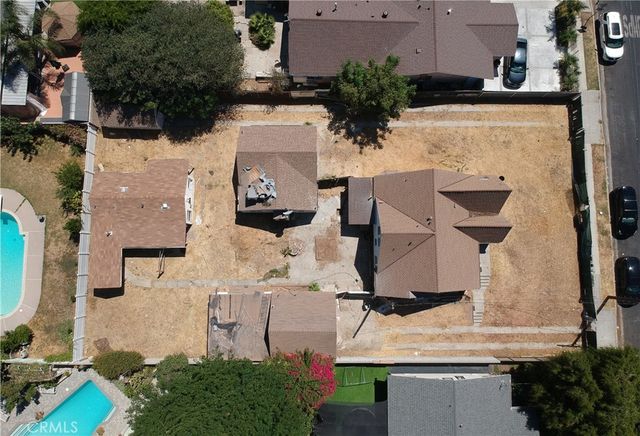 6824 Tyrone, Van Nuys, CA 91405