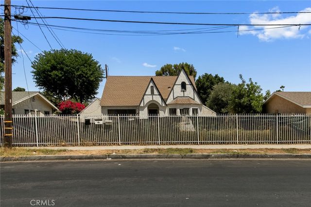 6824 Tyrone, Van Nuys, CA 91405