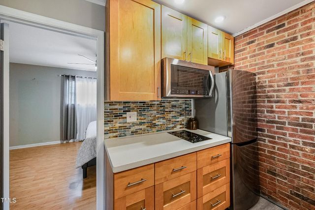 807 W Trinity Avenue 232, Durham, NC 27701