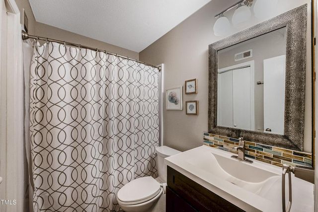 807 W Trinity Avenue 232, Durham, NC 27701