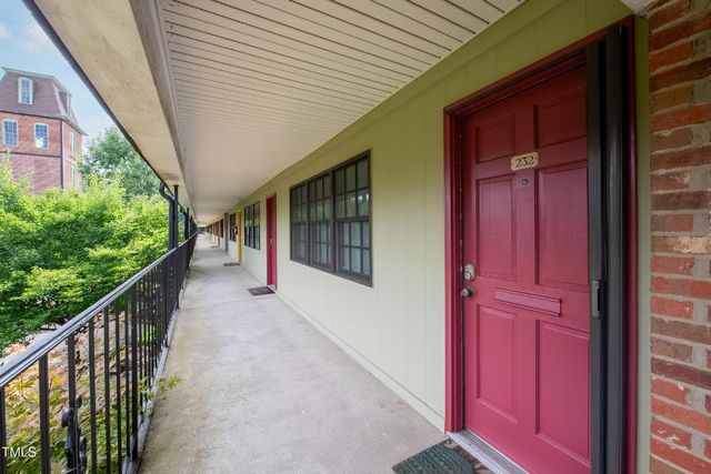 807 W Trinity Avenue 232, Durham, NC 27701