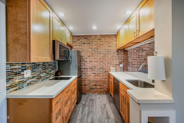 807 W Trinity Avenue 232, Durham, NC 27701