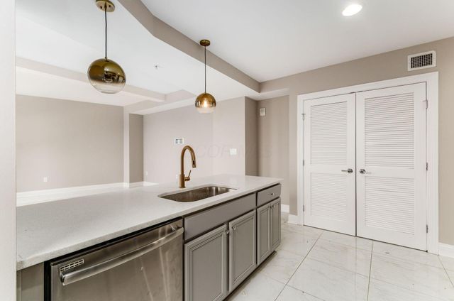 50 W Broad Street, 2101, Columbus, OH 43215