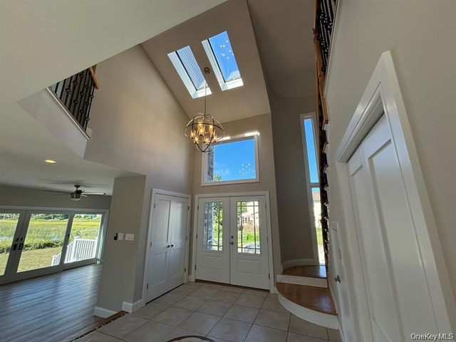 35 Adams Avenue, Bayville, NY 11709