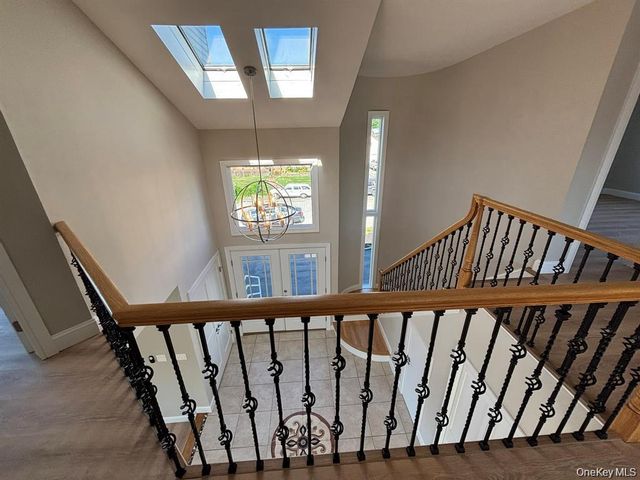 35 Adams Avenue, Bayville, NY 11709