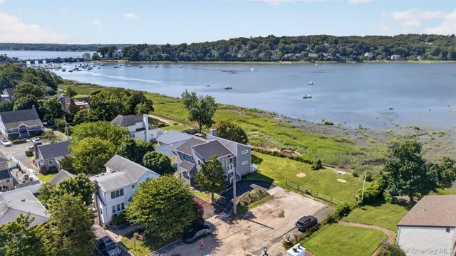 35 Adams Avenue, Bayville, NY 11709