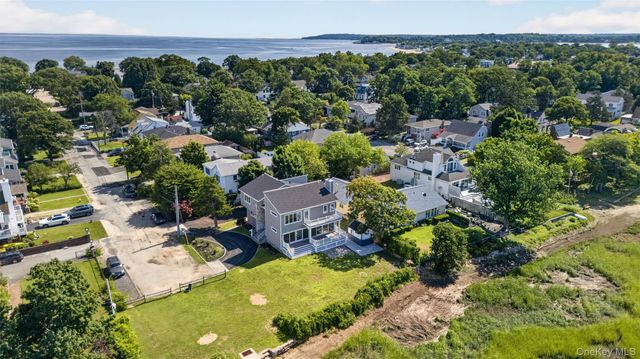 35 Adams Avenue, Bayville, NY 11709