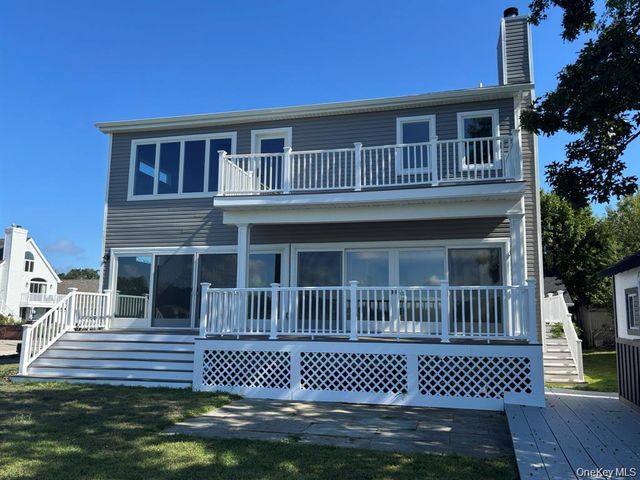35 Adams Avenue, Bayville, NY 11709