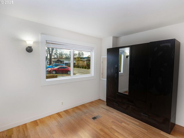 10701 Se HWY 212 13, Clackamas, OR 97015