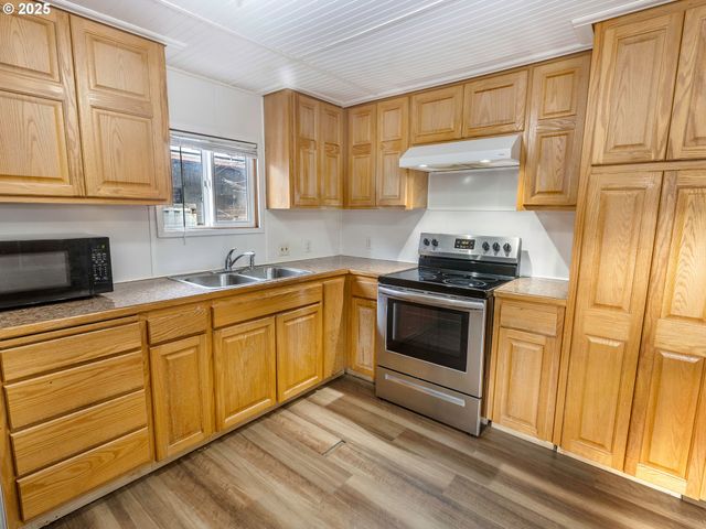 10701 Se HWY 212 13, Clackamas, OR 97015