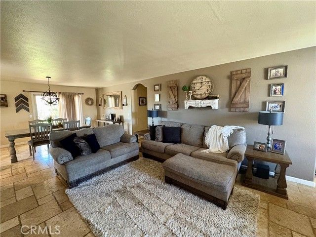 11748 Monte Vista, Chino, CA 91710