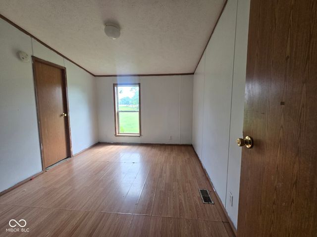 11349 S Singhurst Street, Terre Haute, IN 47802