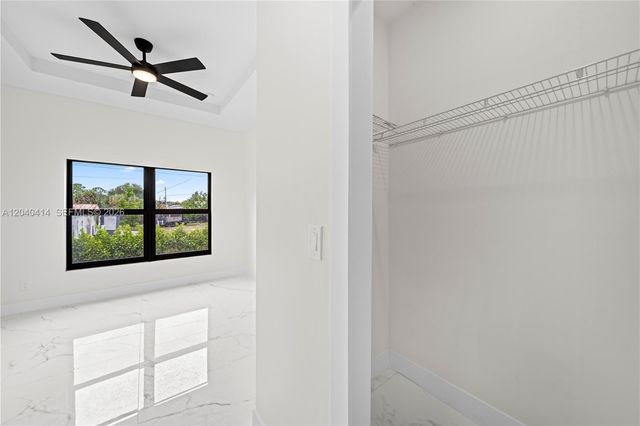 2602 E 2nd st, Lehigh Acres, FL 33936