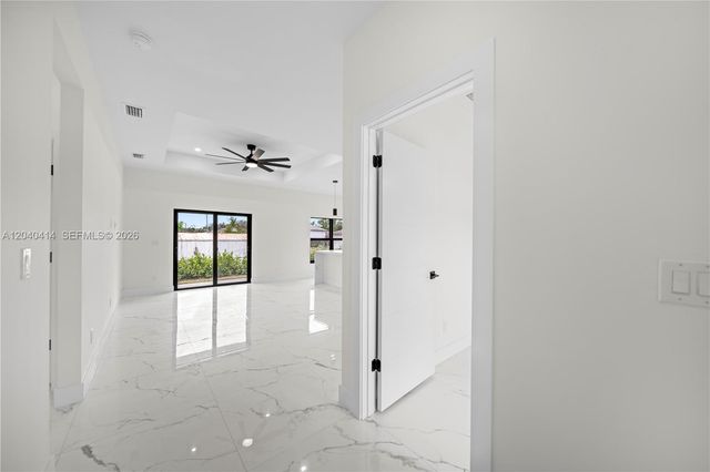 2602 E 2nd st, Lehigh Acres, FL 33936
