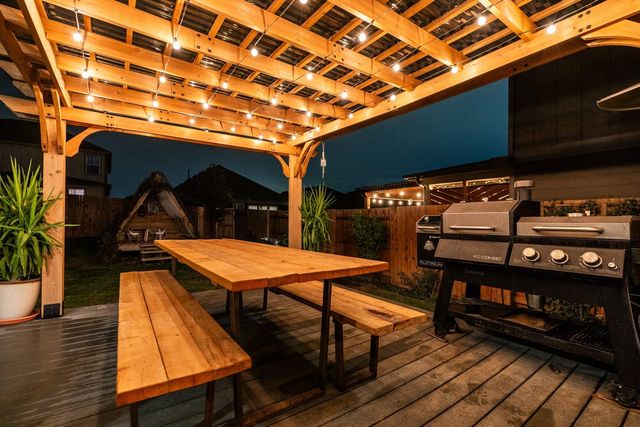 263 Beechnut DR, Buda, TX 78610