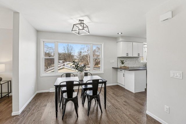 2 Hallows Circle, Madison, WI 53704