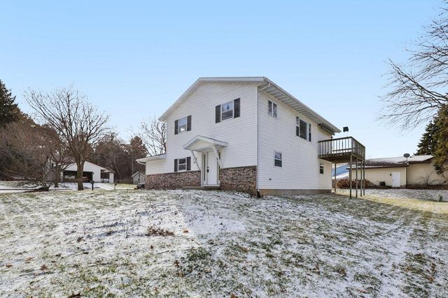 2 Hallows Circle, Madison, WI 53704