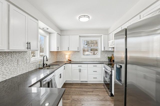 2 Hallows Circle, Madison, WI 53704