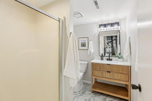 2 Hallows Circle, Madison, WI 53704