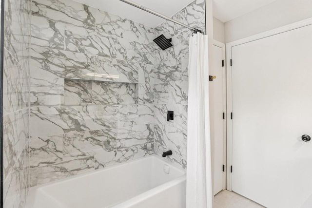 2 Hallows Circle, Madison, WI 53704