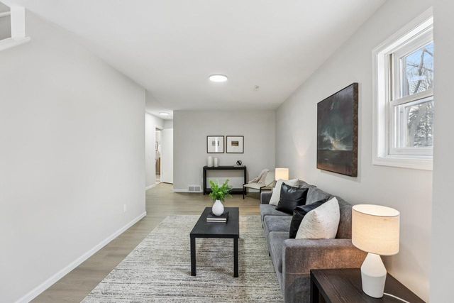 2 Hallows Circle, Madison, WI 53704