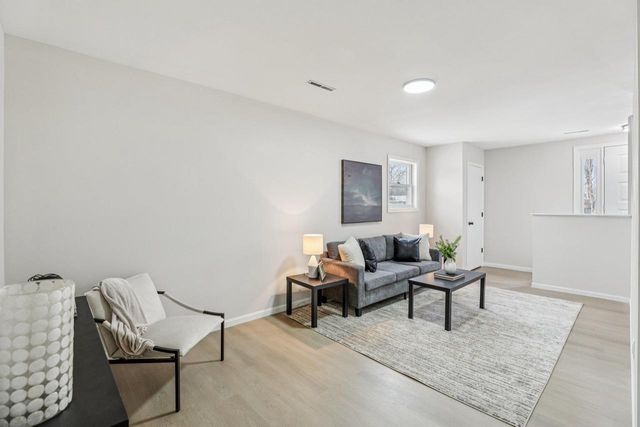 2 Hallows Circle, Madison, WI 53704