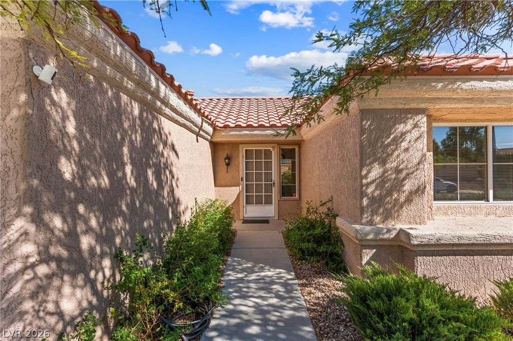 9408 Yucca Blossom Drive, Las Vegas, NV 89134 — photo 3