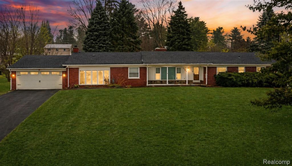 6380 Wellesley Terrace, Village Of Clarkston, MI 48346