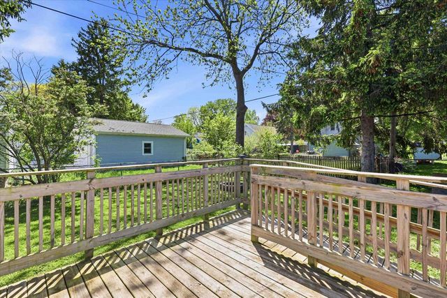 755 GROVE STREET, Oshkosh, WI 54901