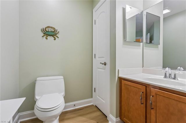 122 Garman LOOP, Yorktown, VA 23690