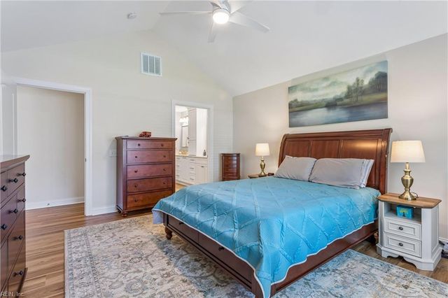 122 Garman LOOP, Yorktown, VA 23690