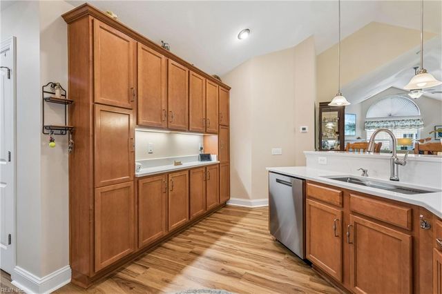 122 Garman LOOP, Yorktown, VA 23690