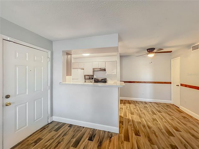 4301 LIZSHIRE LANE 107, Orlando, FL 32822