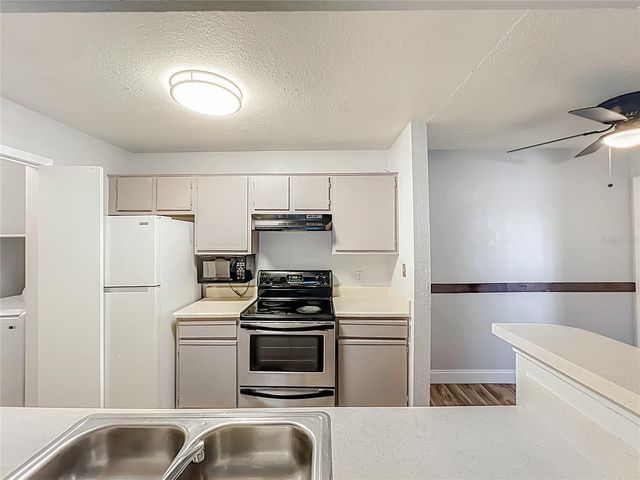 4301 LIZSHIRE LANE 107, Orlando, FL 32822