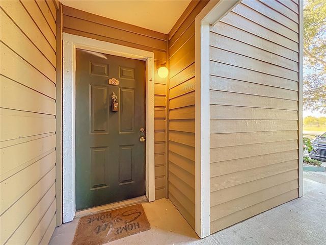 4301 LIZSHIRE LANE 107, Orlando, FL 32822