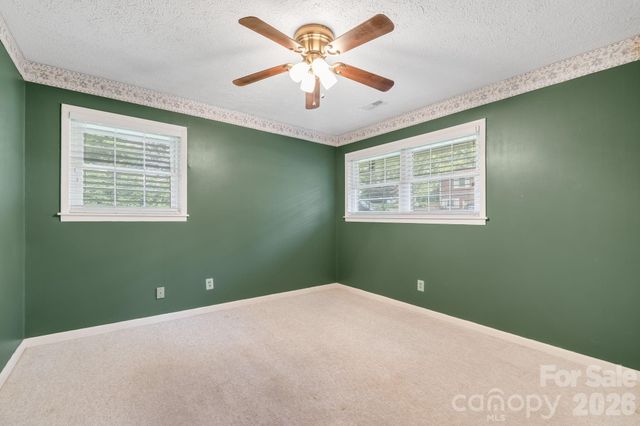 63 Baker Place, Asheville, NC 28806