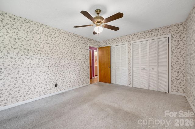 63 Baker Place, Asheville, NC 28806