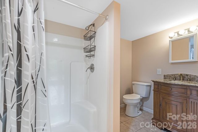 63 Baker Place, Asheville, NC 28806