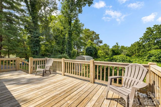 63 Baker Place, Asheville, NC 28806