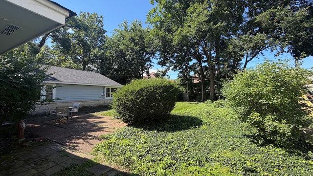 2164 Manor Lane, Park Ridge, IL 60068
