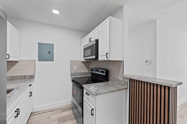 2029 Ardmore Road, West Palm Beach, FL 33409