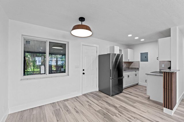 2029 Ardmore Road, West Palm Beach, FL 33409