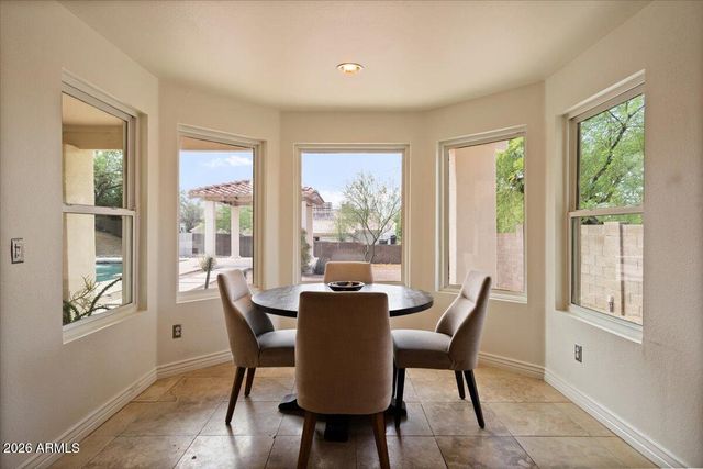 1221 E CLAIRE Drive, Phoenix, AZ 85022