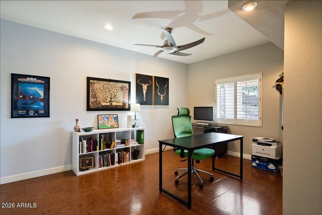 1221 E CLAIRE Drive, Phoenix, AZ 85022